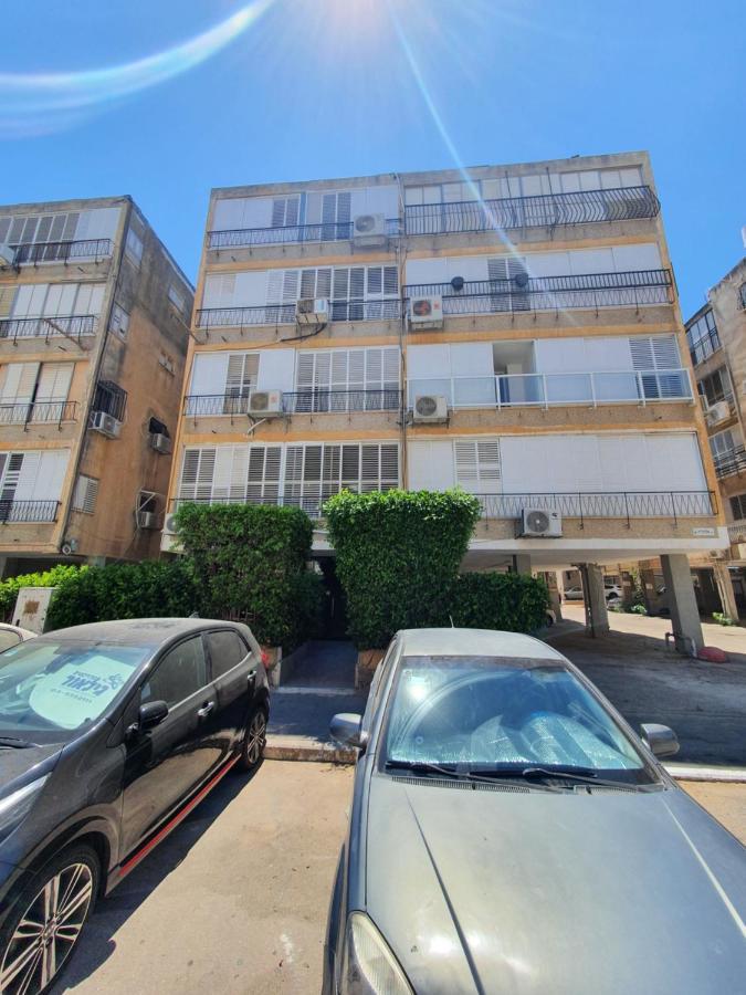 Ezore Yam Apartmens - Elmali'Akh St. 4 Apartment Bat Yam Exterior photo